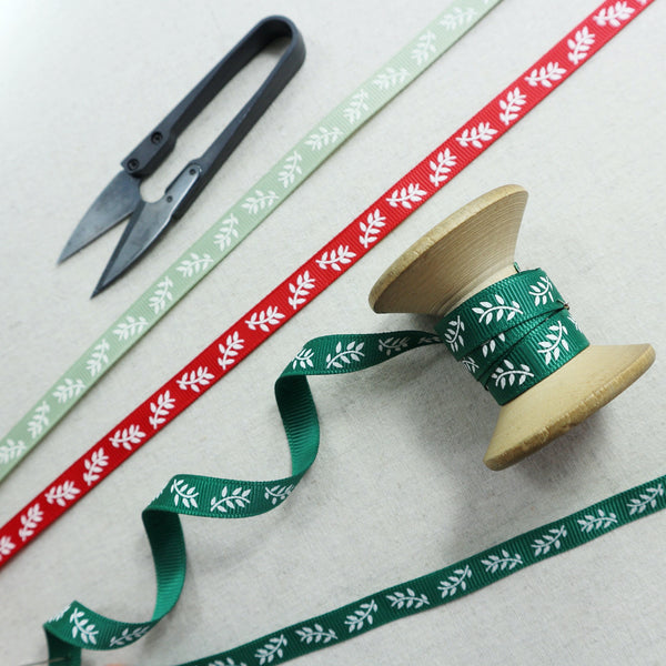 Christmas grosgrain ribbon with leaf design