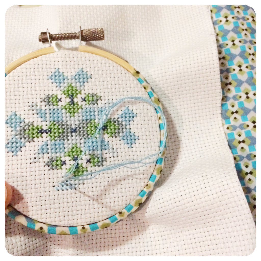 3 Inch Geometric Cross Stitch Wall Hanging Kit - StitchKits Crafts