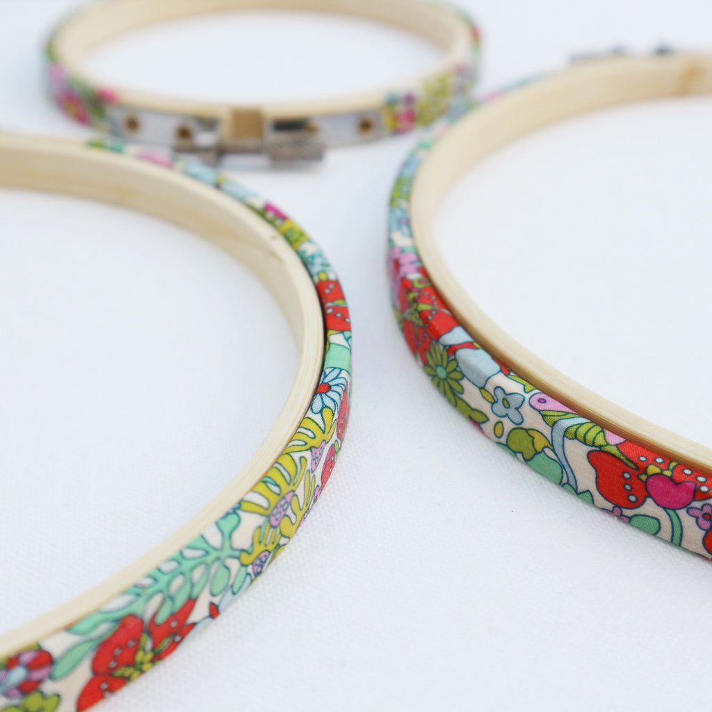 Flower Tops Strawberry Liberty Tana Lawn Fabric Covered Embroidery Hoops Fram - StitchKits Crafts