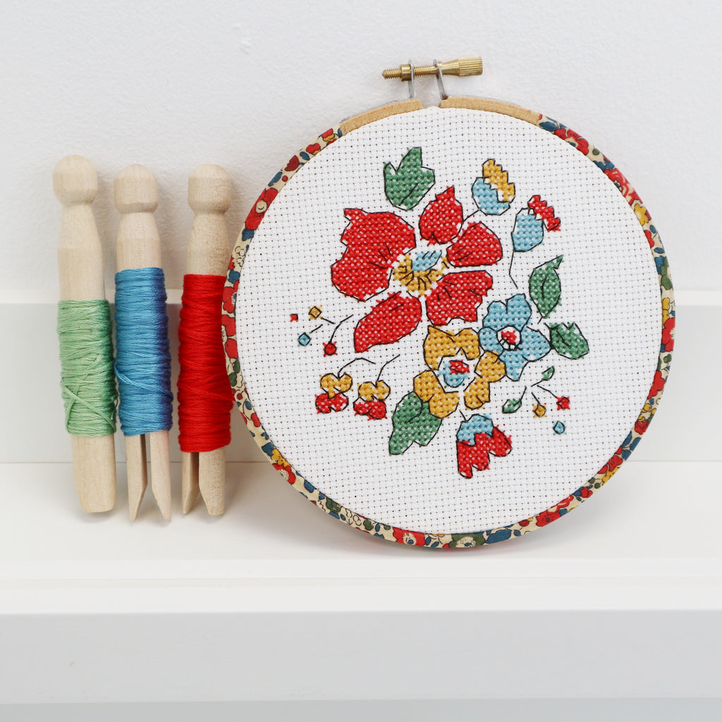5 inch Floral Embroidery Hoop Wall Hanging Cross Stitch Kit - StitchKits Crafts