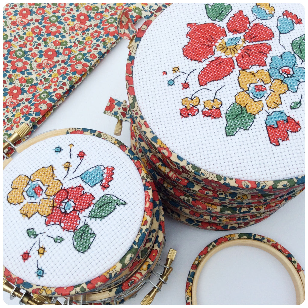 5 inch Floral Embroidery Hoop Wall Hanging Cross Stitch Kit - StitchKits Crafts